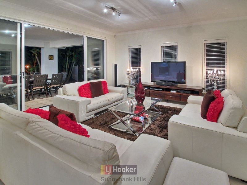 3 Lincon Place, Parkinson QLD 4115
