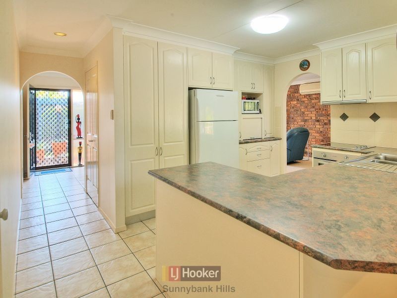 11 Oakville Street, Runcorn QLD 4113