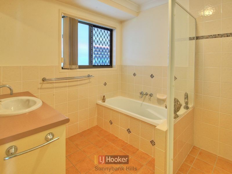 11 Oakville Street, Runcorn QLD 4113