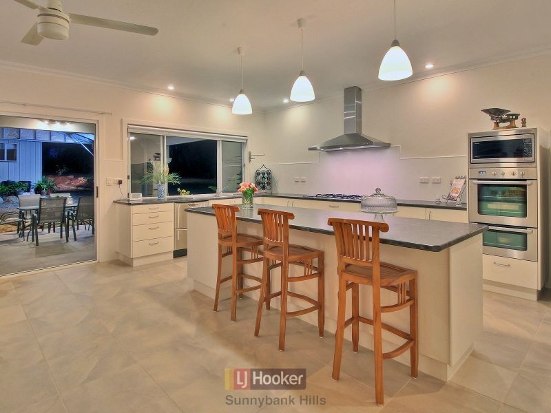 113 Lincoln Green Drive, Forestdale QLD 4118