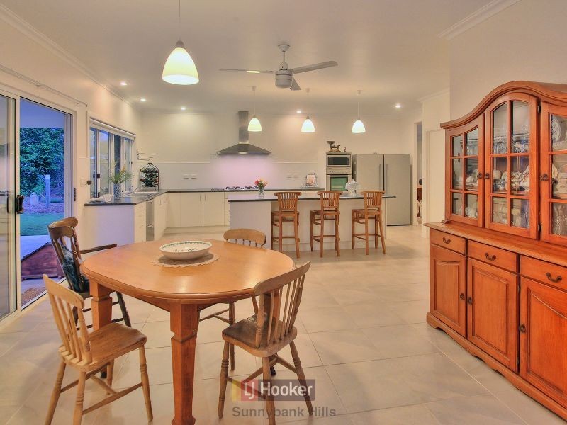 113 Lincoln Green Drive, Forestdale QLD 4118