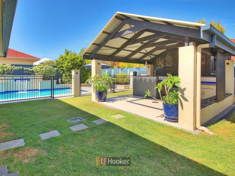 33 Juniper Circuit, Stretton QLD 4116