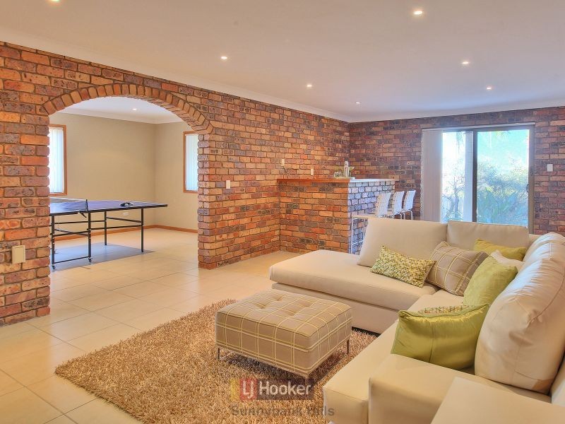 9 Hearnville Street, Robertson QLD 4109