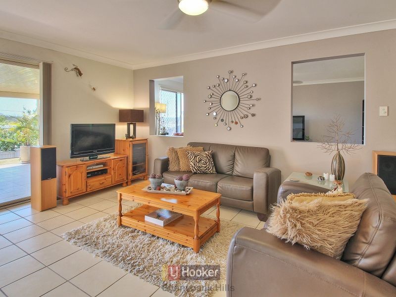 11 Henderson Crescent, Drewvale QLD 4116