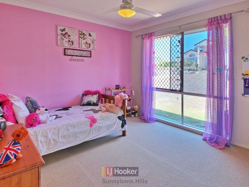11 Henderson Crescent, Drewvale QLD 4116