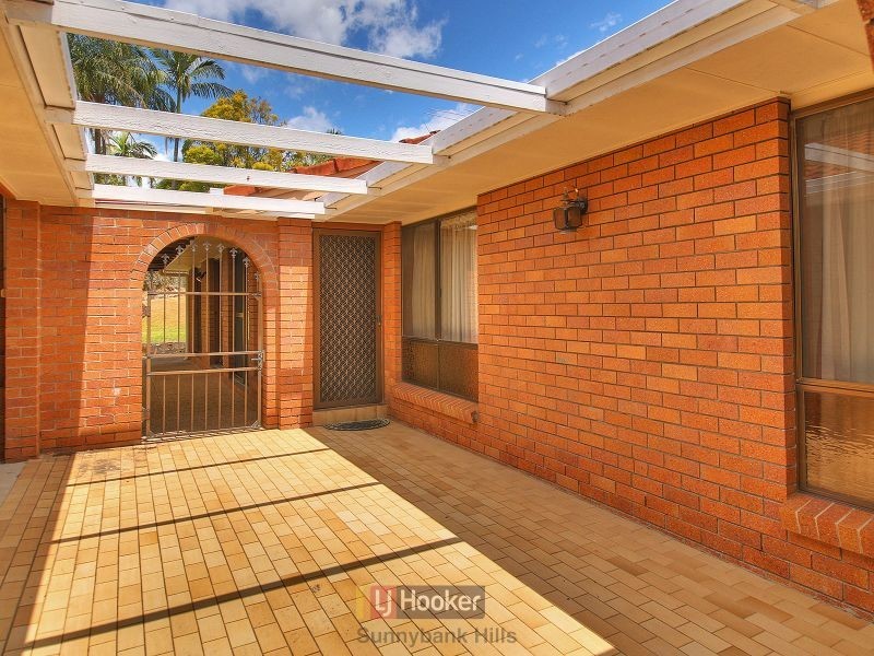 61 Honeywood Street, Sunnybank Hills QLD 4109