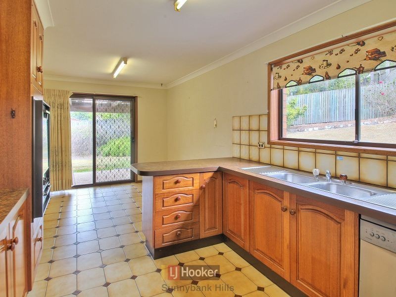 61 Honeywood Street, Sunnybank Hills QLD 4109