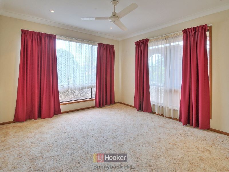 61 Honeywood Street, Sunnybank Hills QLD 4109
