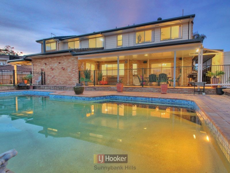 68 Casuarina Crescent, Calamvale QLD 4116