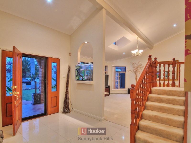 68 Casuarina Crescent, Calamvale QLD 4116