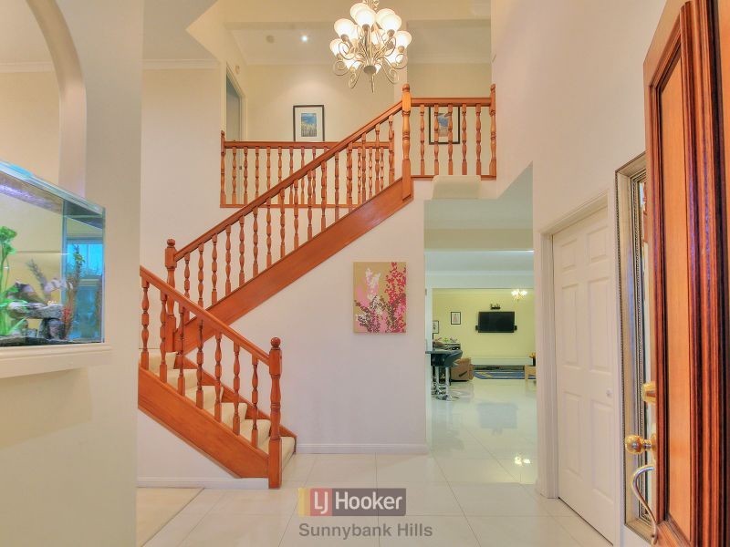 68 Casuarina Crescent, Calamvale QLD 4116