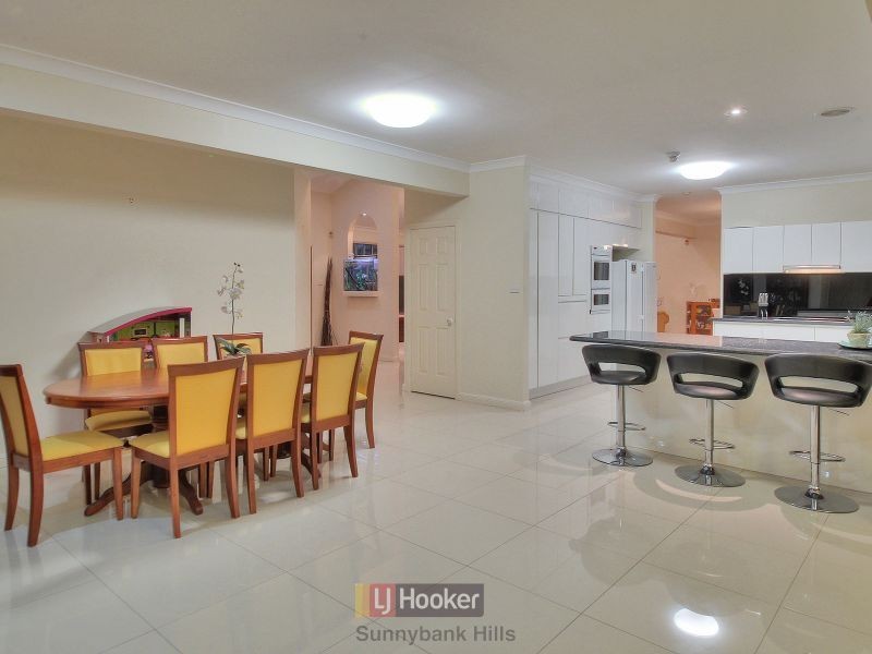 68 Casuarina Crescent, Calamvale QLD 4116