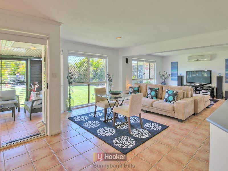 21 Bellview Place, Parkinson QLD 4115