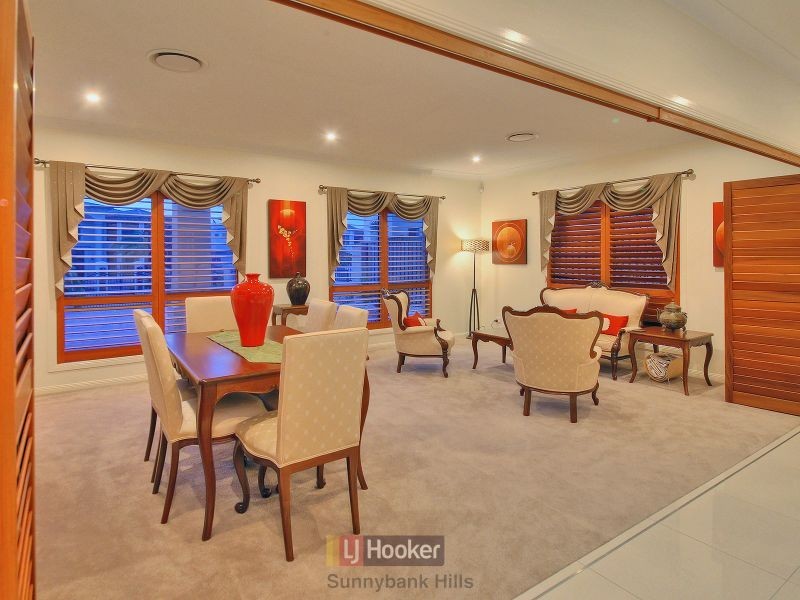 107 Hawthorn Circuit, Stretton QLD 4116