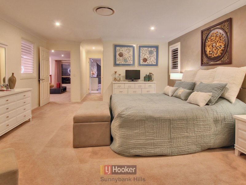 107 Hawthorn Circuit, Stretton QLD 4116