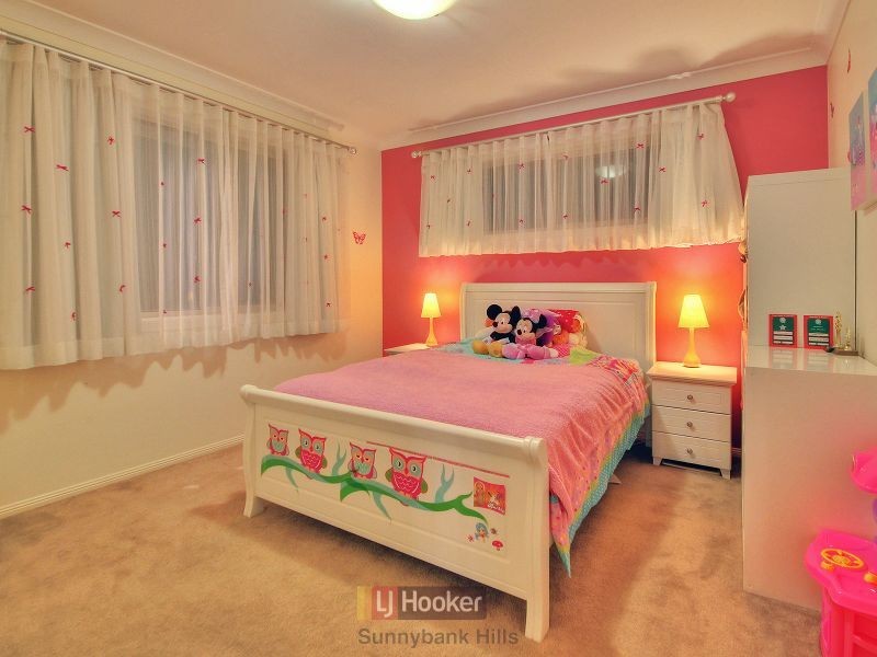 107 Hawthorn Circuit, Stretton QLD 4116