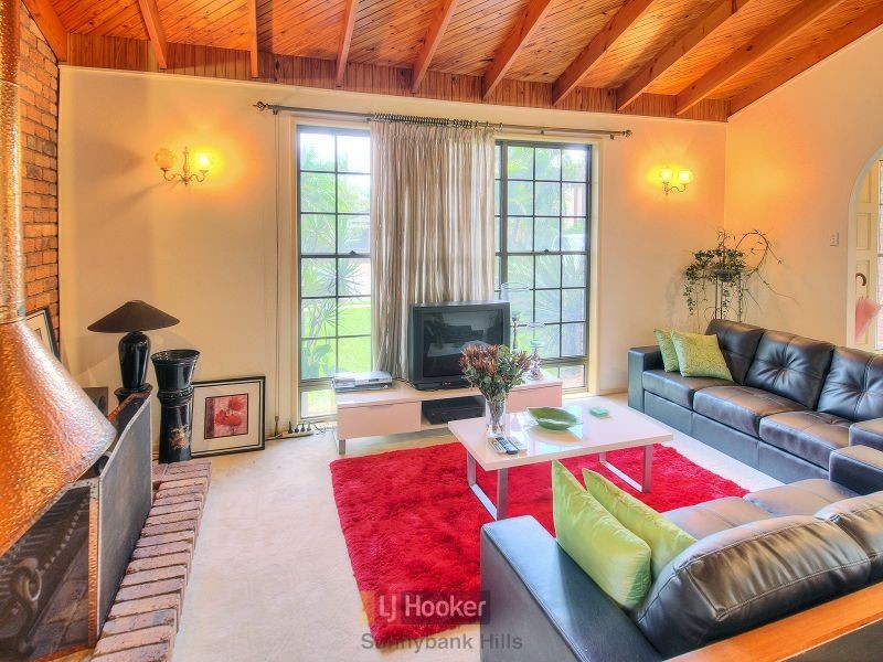 50 Fanfare Street, Eight Mile Plains QLD 4113