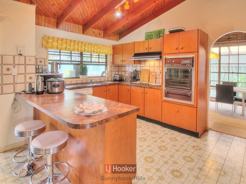 50 Fanfare Street, Eight Mile Plains QLD 4113