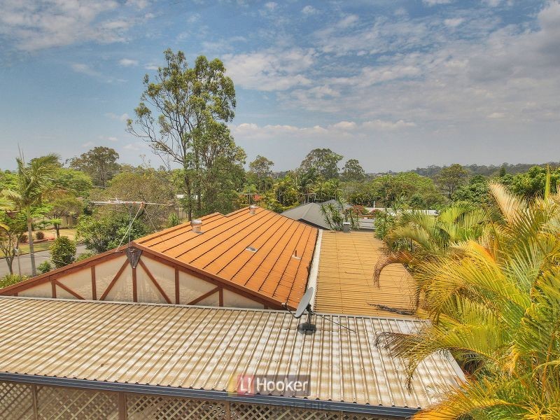 10 Lichen Court, Regents Park QLD 4118