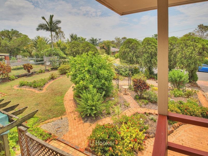 10 Lichen Court, Regents Park QLD 4118