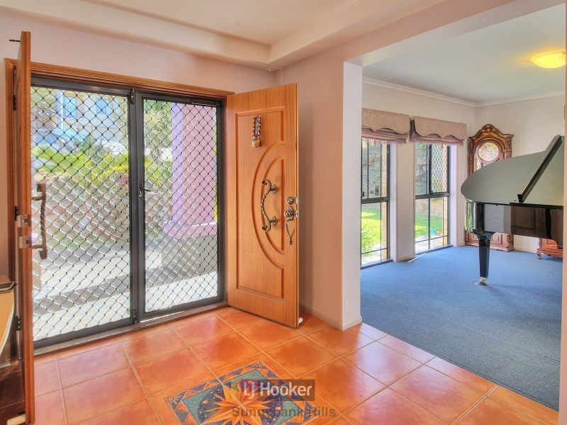 27 Rosemont Court, Underwood QLD 4119
