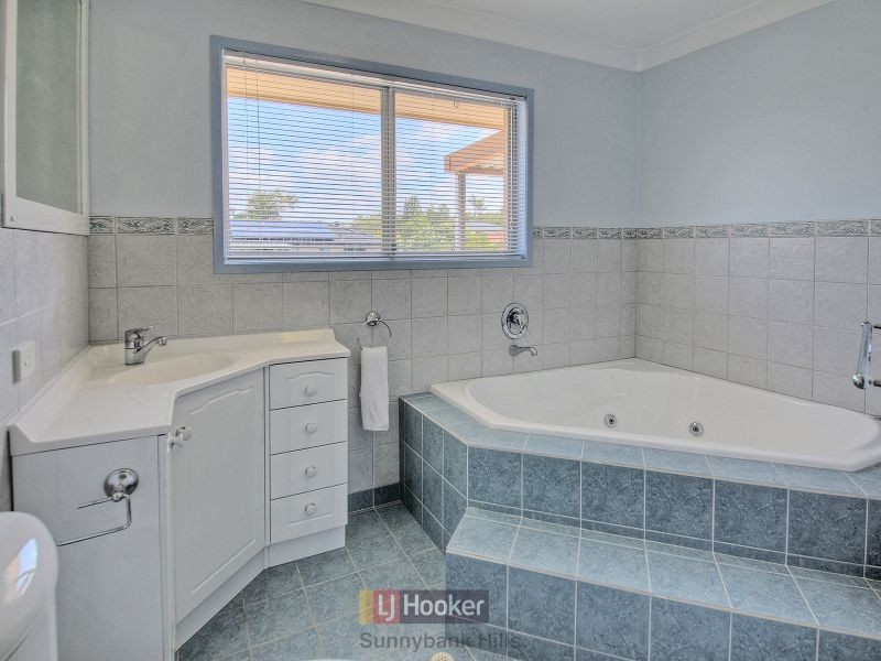 8 Angy Street, Sunnybank Hills QLD 4109