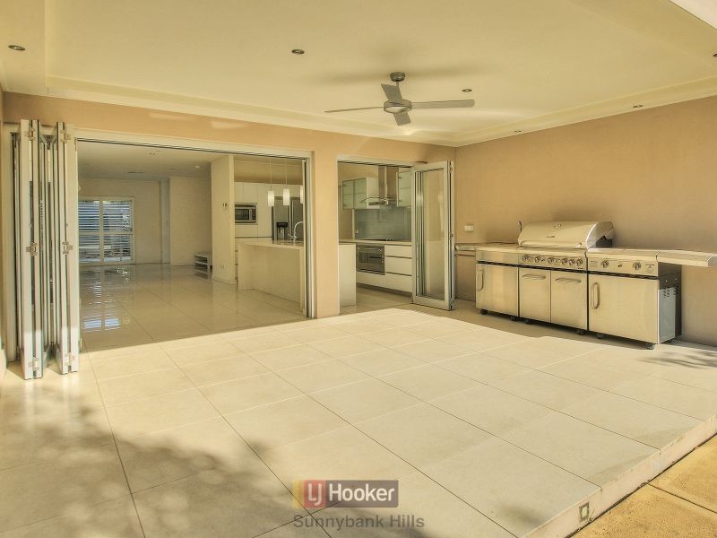 2A/16 Adios Close, Sunnybank Hills QLD 4109