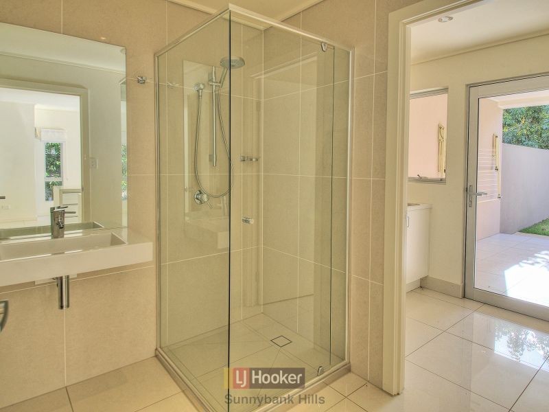 2A/16 Adios Close, Sunnybank Hills QLD 4109