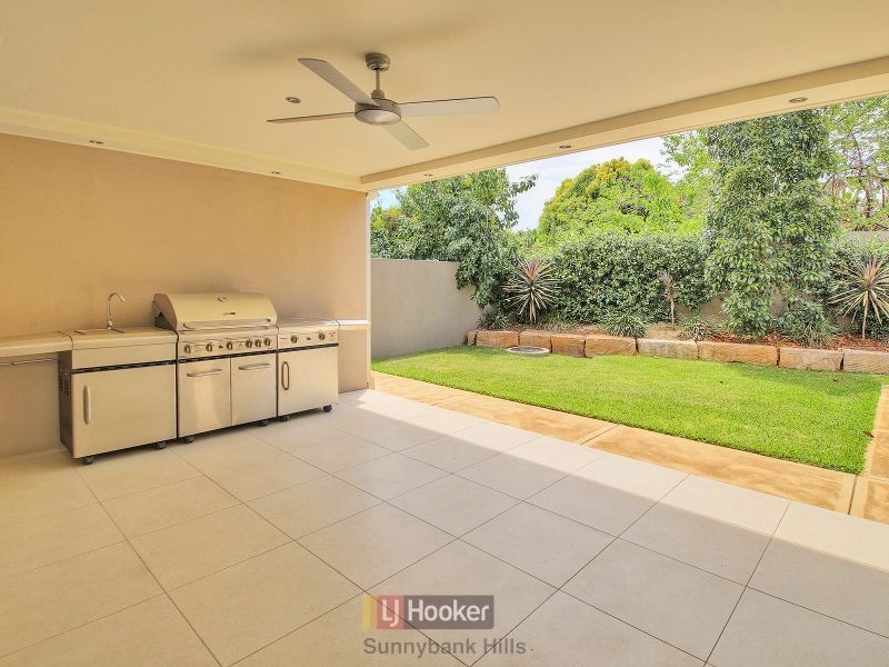 2A/16 Adios Close, Sunnybank Hills QLD 4109