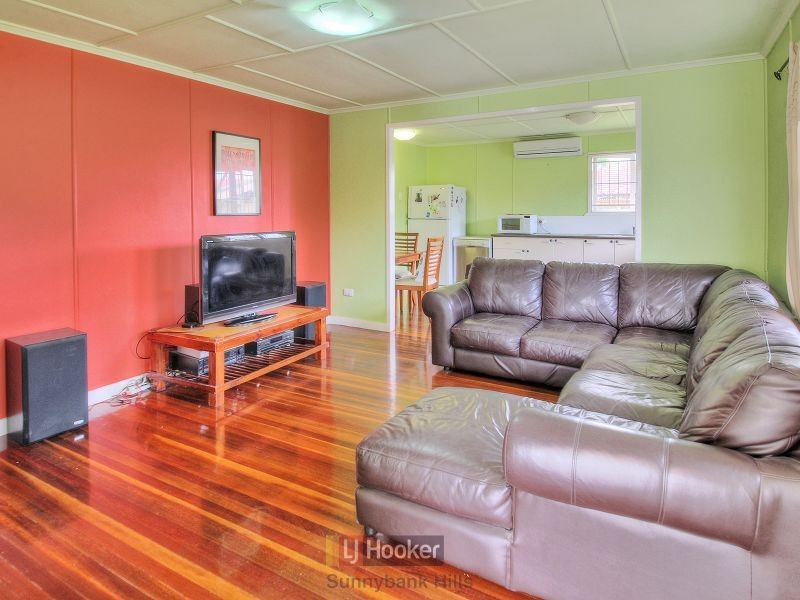 8 Colborne Street, Acacia Ridge QLD 4110