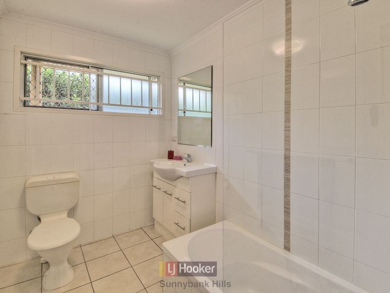8 Colborne Street, Acacia Ridge QLD 4110