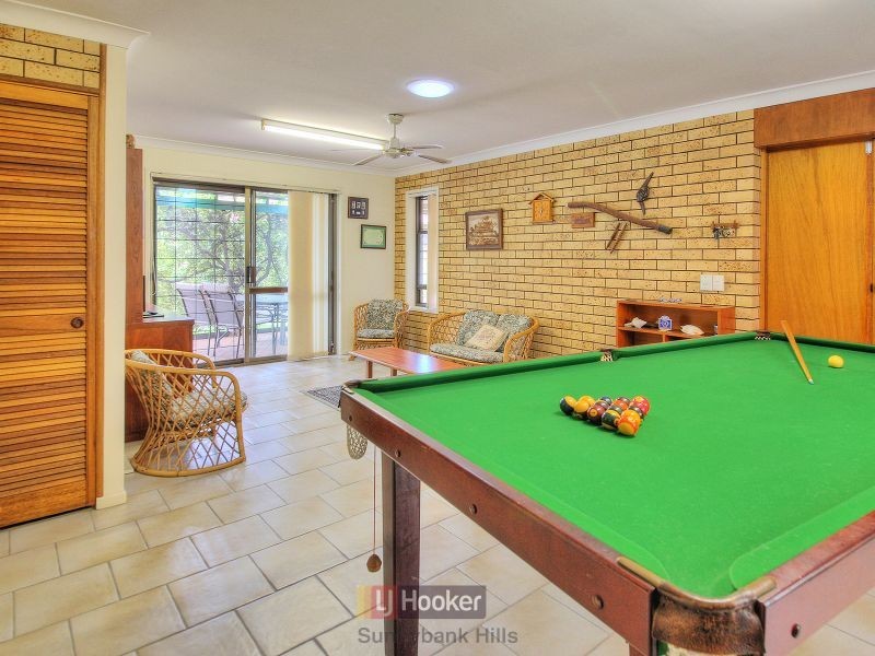 4 Lambeth Place, Macgregor QLD 4109