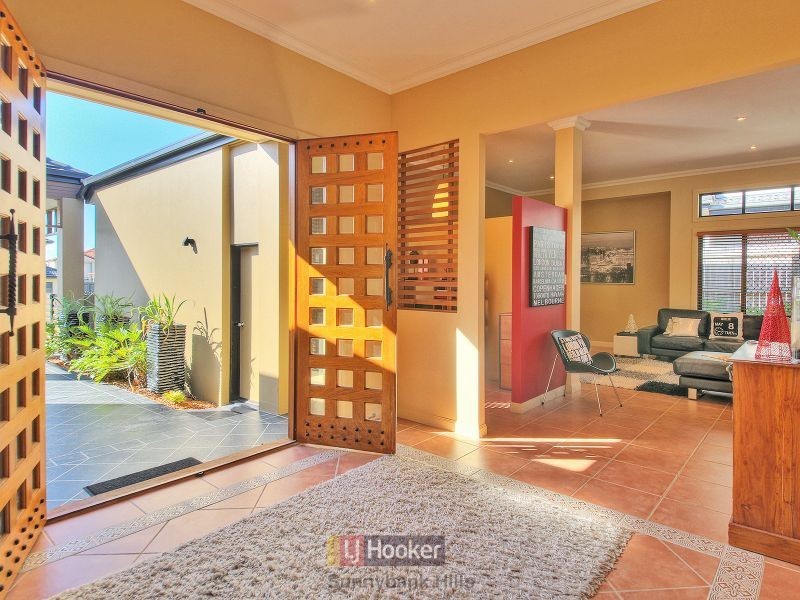 140 White Cedar Circuit, Stretton QLD 4116