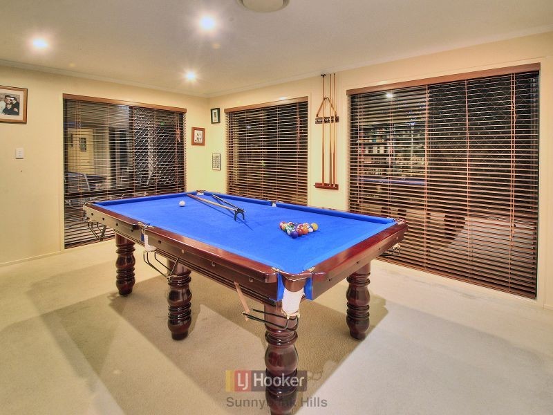 30 Mayfair Place, Stretton QLD 4116