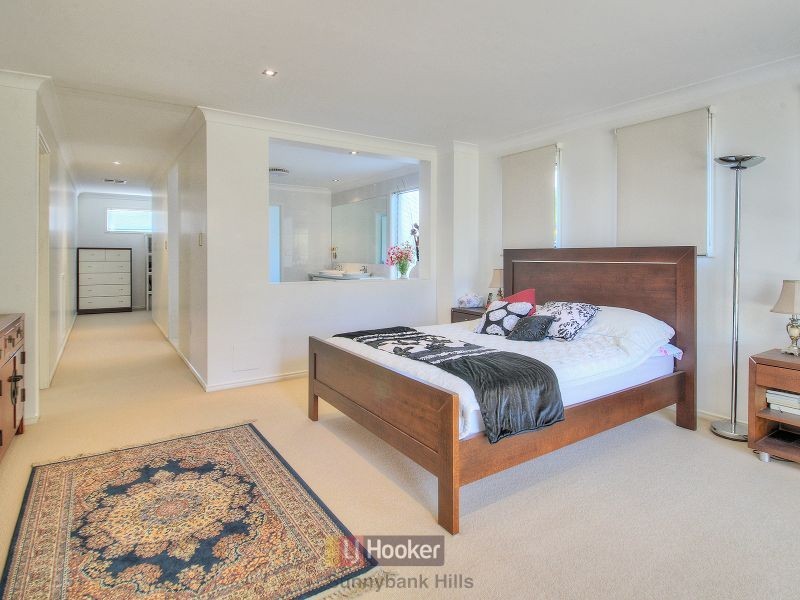 4 Trevi Close, Eight Mile Plains QLD 4113