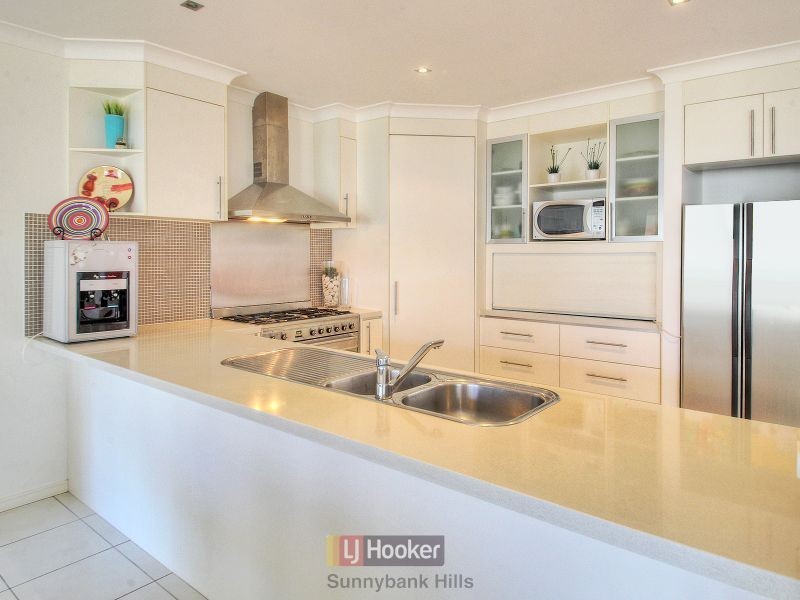 4 Trevi Close, Eight Mile Plains QLD 4113