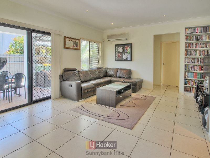 17 Hilas Circuit, Sunnybank Hills QLD 4109