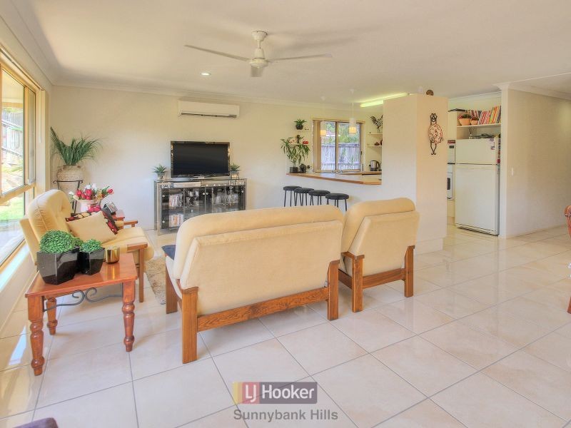 22 Housman Place, Calamvale QLD 4116