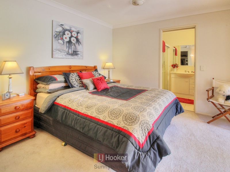 22 Housman Place, Calamvale QLD 4116