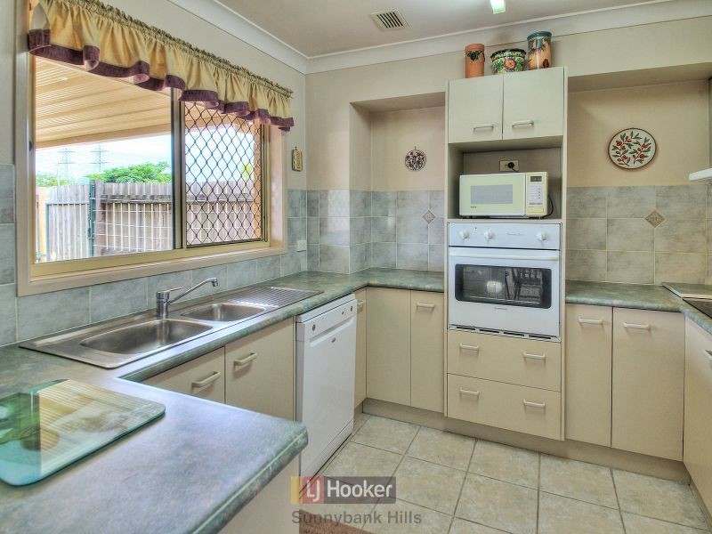 24/2 Corella Place, Runcorn QLD 4113