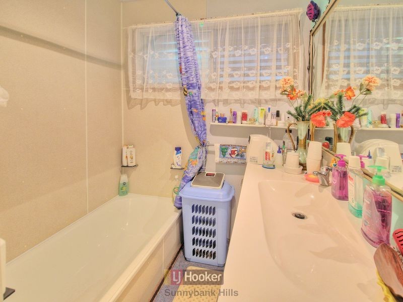 42 Queens Road, Slacks Creek QLD 4127