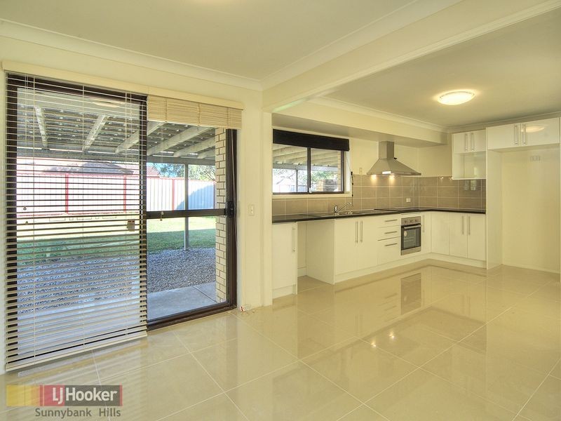 18 Tanglewood Street, Runcorn QLD 4113
