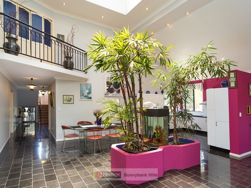 19 Wyncroft Street, Holland Park QLD 4121