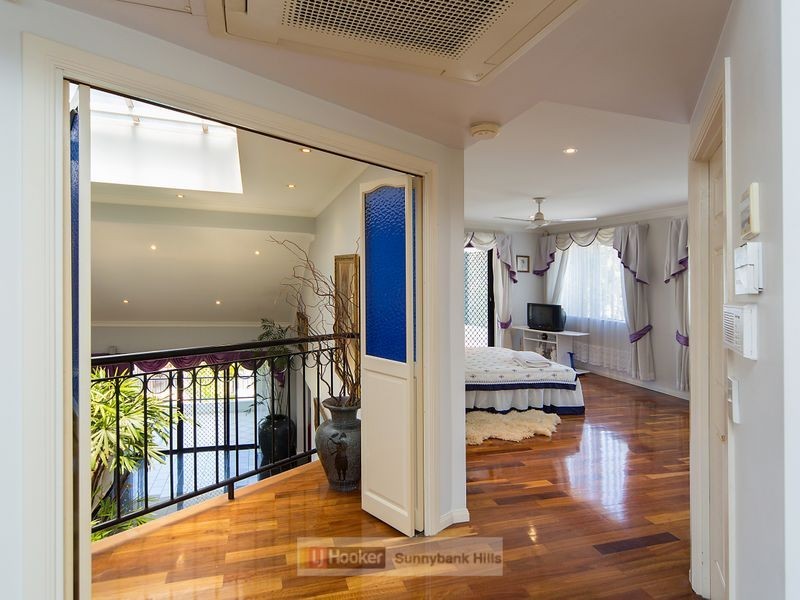 19 Wyncroft Street, Holland Park QLD 4121