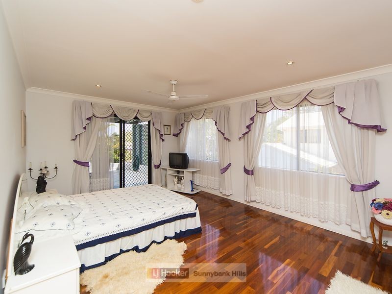 19 Wyncroft Street, Holland Park QLD 4121