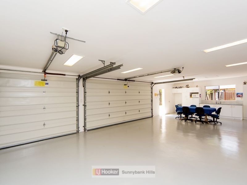 19 Wyncroft Street, Holland Park QLD 4121