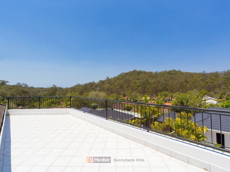 19 Wyncroft Street, Holland Park QLD 4121