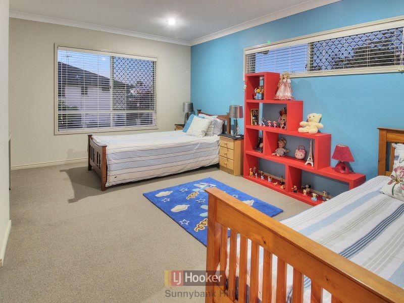 3 Larapinta Circuit, Parkinson QLD 4115