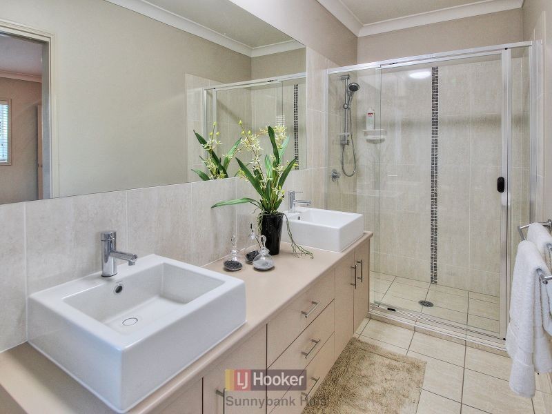 3 Larapinta Circuit, Parkinson QLD 4115