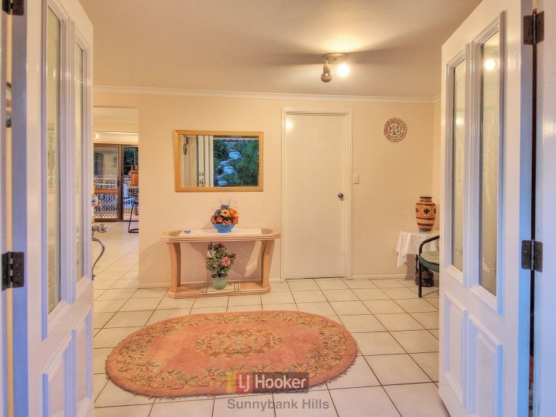 62 Kidd Street, Robertson QLD 4109